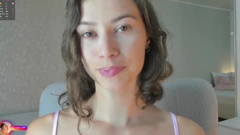 Snapshot of laralane_ chatting on 09-10-25, 01:44 Lara online show from 09-10-25, 01:44