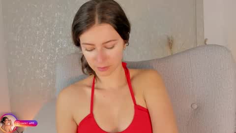 Snapshot of laralane_ chatting on 11-01-25, 01:46 Lara online show from 11-01-25, 01:46