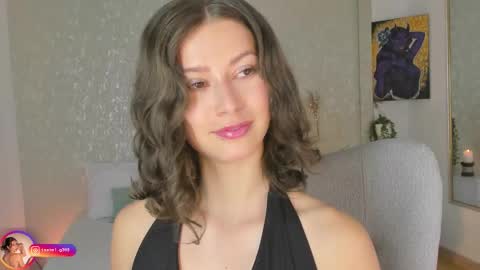 Snapshot of laralane_ chatting on 11-04-25, 01:43 Lara online show from 11-04-25, 01:43