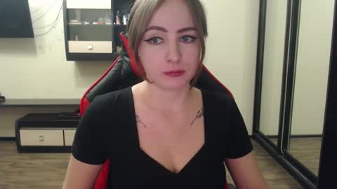 Snapshot of laralianna chatting on 02-23-25, 05:29 Laralianna online show from 02-23-25, 05:29