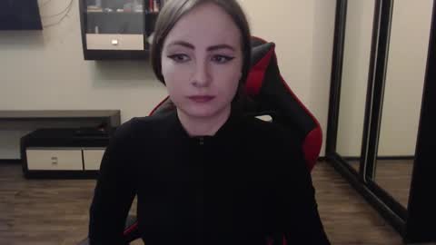 Snapshot of laralianna chatting on 03-02-25, 07:56 Laralianna online show from 03-02-25, 07:56