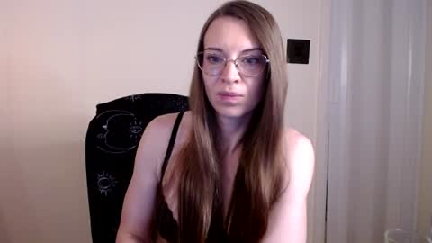 Snapshot of larawintersxxx chatting on 06-22-26, 06:49 larawintersxxx online show from 06-22-26, 06:49