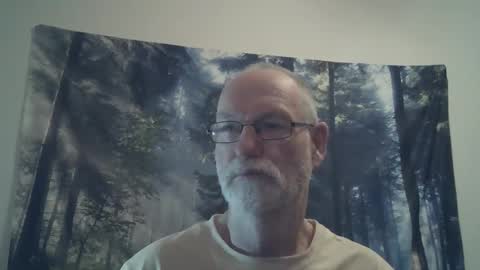 Snapshot of larbie chatting on 12-13-24, 08:26 Larbie online show from 12-13-24, 08:26