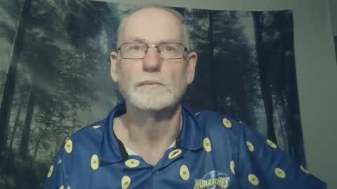 Snapshot of larbie chatting on 01-12-25, 06:06 Larbie online show from 01-12-25, 06:06