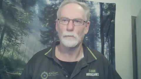 Snapshot of larbie chatting on 02-23-25, 11:00 Larbie online show from 02-23-25, 11:00