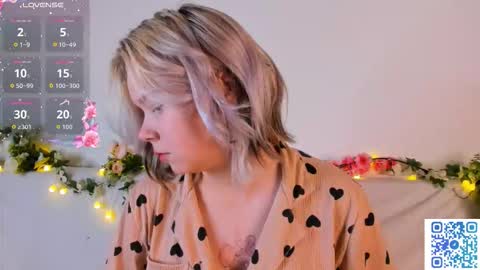 Snapshot of large_ocean chatting on 11-06-25, 01:39 Rose online show from 11-06-25, 01:39