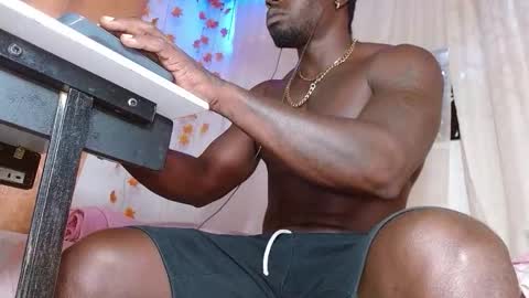 Snapshot of largo_eddy chatting on 02-10-26, 01:48 Largo eddy online show from 02-10-26, 01:48