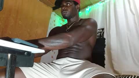 Snapshot of largo_eddy chatting on 02-20-26, 08:27 Largo eddy online show from 02-20-26, 08:27