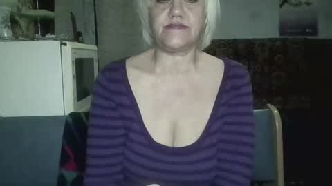 larisaq4ugo24 online show from 05-13-26, 07:33