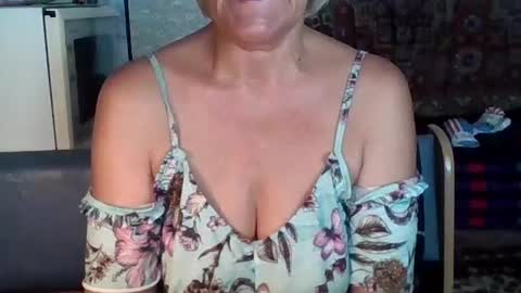 larisaq4ugo24 online show from 07-22-26, 10:07