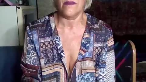 larisaq4ugo24 online show from 07-24-26, 11:52