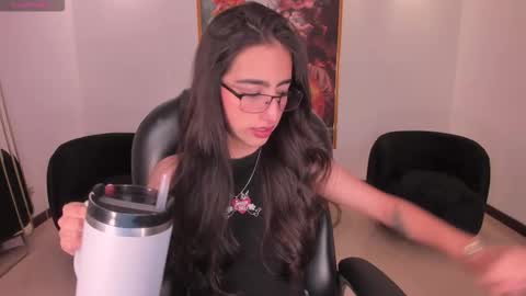 Larisa Smirnov online show from 02-28-26, 04:02