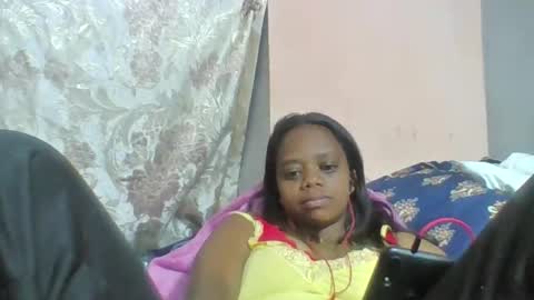 Snapshot of larissa645771 chatting on 05-11-26, 02:45 larissa645771 online show from 05-11-26, 02:45