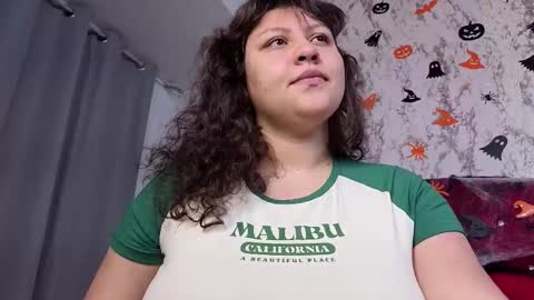 larissa_antonella online show from 10-24-25, 05:15