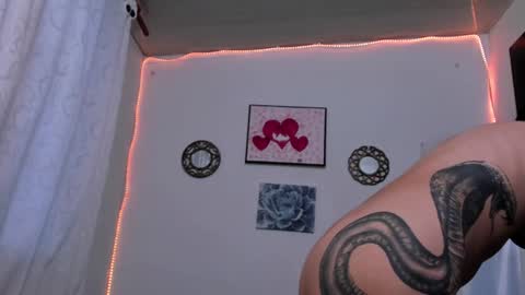 Snapshot of larissa_baker chatting on 12-06-24, 10:52 isa 3 online show from 12-06-24, 10:52