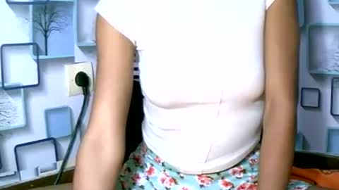 Snapshot of larra27 chatting on 10-07-25, 09:45 Malala online show from 10-07-25, 09:45