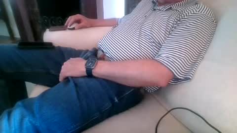 larryj007 online show from 07-16-26, 04:02