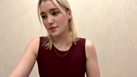 Snapshot of laruebaral chatting on 02-18-26, 09:22 Betty online show from 02-18-26, 09:22