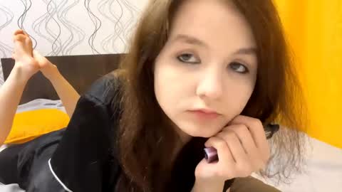 Mila online show from 05-31-26, 06:20