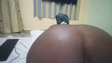 Snapshot of lasisi_ chatting on 01-25-25, 11:34 Lasisi online show from 01-25-25, 11:34