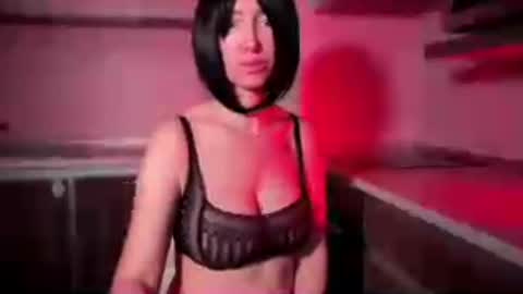 Snapshot of latebloomtati chatting on 05-15-26, 09:33 Goddess Tati Bangs Fetish online show from 05-15-26, 09:33