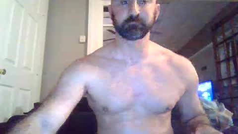 latexcouple2025 online show from 04-06-26, 12:30