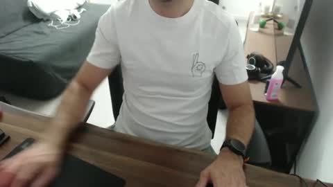 latexdave84 online show from 03-18-26, 07:11