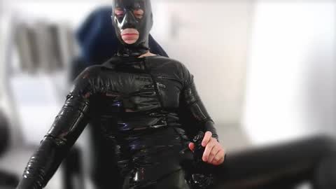 Rubber and Latex online show from 03-27-26, 10:15