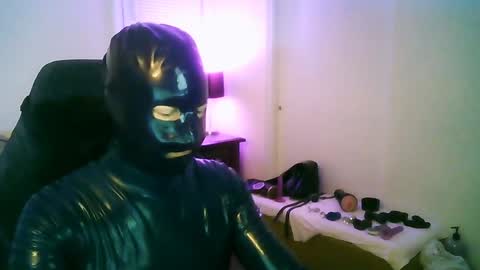 Snapshot of latexminheadroom chatting on 12-22-24, 01:34 latexminheadroom online show from 12-22-24, 01:34
