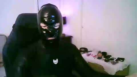 latexminheadroom online show from 02-05-26, 06:40