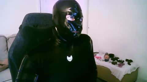 latexminheadroom online show from 05-15-26, 11:12