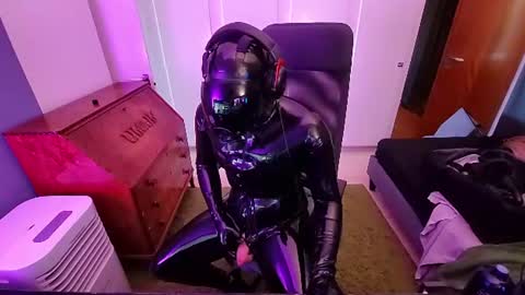 latexviking003 online show from 07-13-26, 04:32