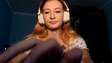 Snapshot of laticiacalicutt chatting on 10-12-25, 01:10 Amelia online show from 10-12-25, 01:10