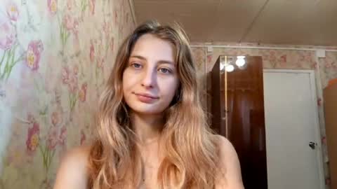 Snapshot of laticiacalicutt chatting on 10-20-25, 11:32 Amelia online show from 10-20-25, 11:32