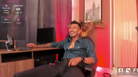 Snapshot of latin_blackmen chatting on 03-06-26, 11:39 latin_blackmen online show from 03-06-26, 11:39
