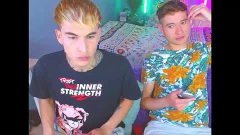 latin_boysxxx_ online show from 12-05-25, 06:04