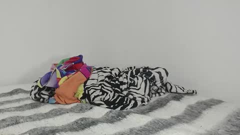 M E G A N  online show from 01-12-26, 10:04