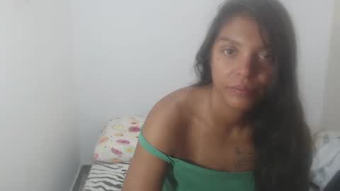 Snapshot of latin_meg chatting on 06-11-26, 04:27 M E G A N online show from 06-11-26, 04:27