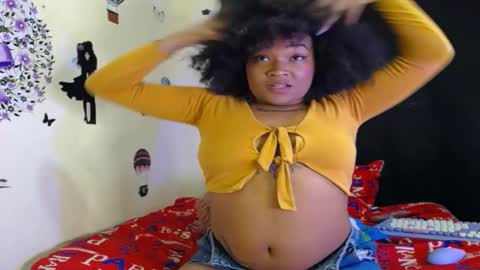 Snapshot of latin_rihanna_j chatting on 02-11-25, 04:01 karen online show from 02-11-25, 04:01