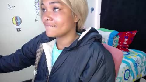 Snapshot of latin_rihanna_j chatting on 09-09-25, 04:23 karen online show from 09-09-25, 04:23