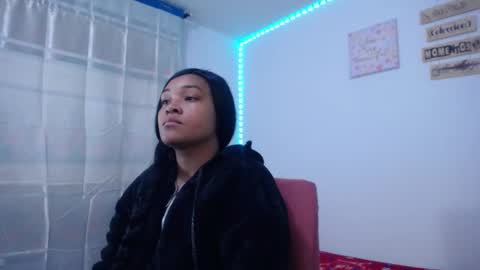 Snapshot of latin_rihanna_j chatting on 10-15-25, 03:28 karen online show from 10-15-25, 03:28