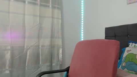 Snapshot of latin_rihanna_j chatting on 11-08-25, 02:45 karen online show from 11-08-25, 02:45