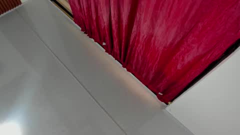 Snapshot of latina_candy01 chatting on 11-25-25, 07:58 latina_candy01 online show from 11-25-25, 07:58