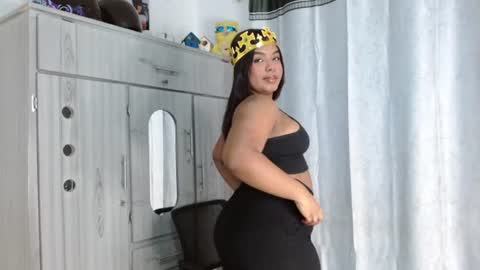 Snapshot of latina_queen0 chatting on 07-16-26, 03:01 latina_queen0 online show from 07-16-26, 03:01