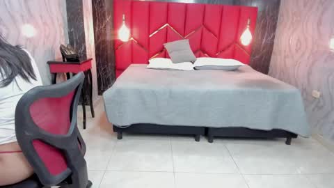 EMMA   online show from 04-09-26, 03:06