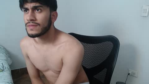 Snapshot of latinbunny7779 chatting on 12-07-24, 04:09 camilo online show from 12-07-24, 04:09