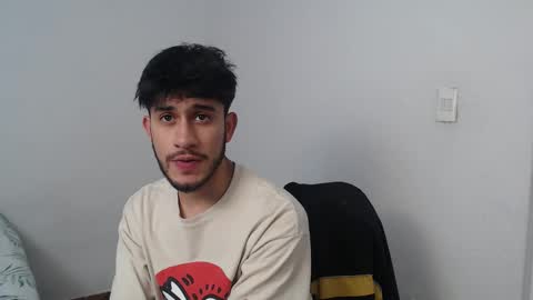 Snapshot of latinbunny7779 chatting on 12-08-24, 11:19 camilo online show from 12-08-24, 11:19