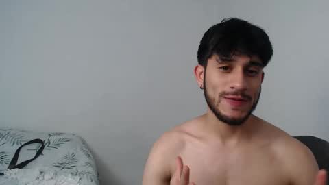 Snapshot of latinbunny7779 chatting on 12-15-24, 06:29 camilo online show from 12-15-24, 06:29