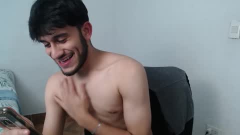 Snapshot of latinbunny7779 chatting on 12-16-24, 07:04 camilo online show from 12-16-24, 07:04