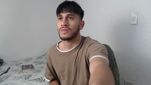 Snapshot of latinbunny7779 chatting on 01-05-25, 07:28 camilo online show from 01-05-25, 07:28